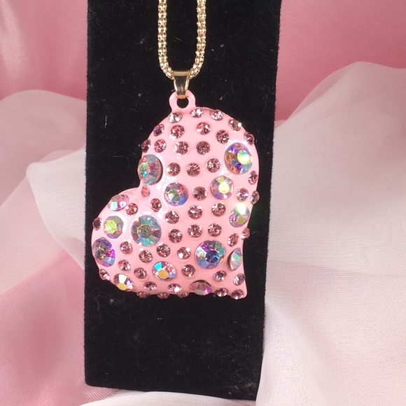 PINK METAL ADORNED WITH PINK RHINESTONES - Picture 1 of 3